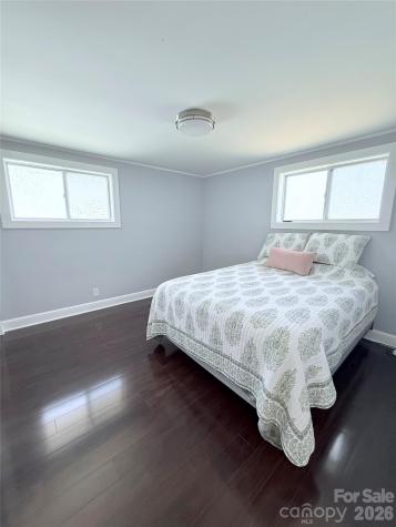 3743 Crosland Road Winston Salem NC 27106