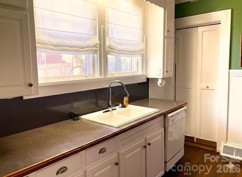 1051 Pee Dee Avenue Albemarle NC 28001