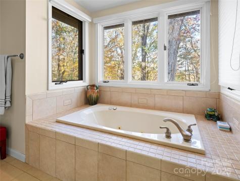 108 Galloway Drive Asheville NC 28803