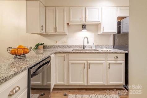 118 Colony Drive Arden NC 28704