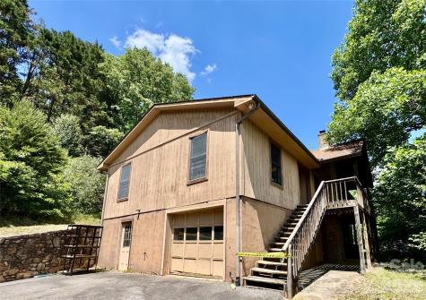 64 Dillingham Road Barnardsville NC 28709