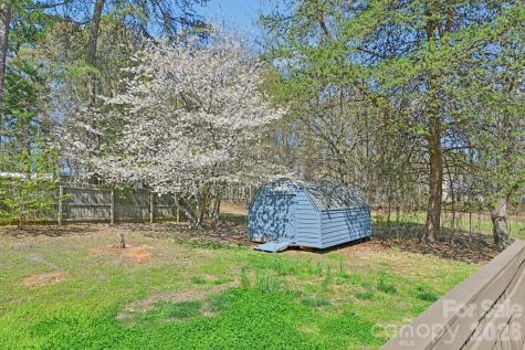 1104 Colony Court Gastonia NC 28056