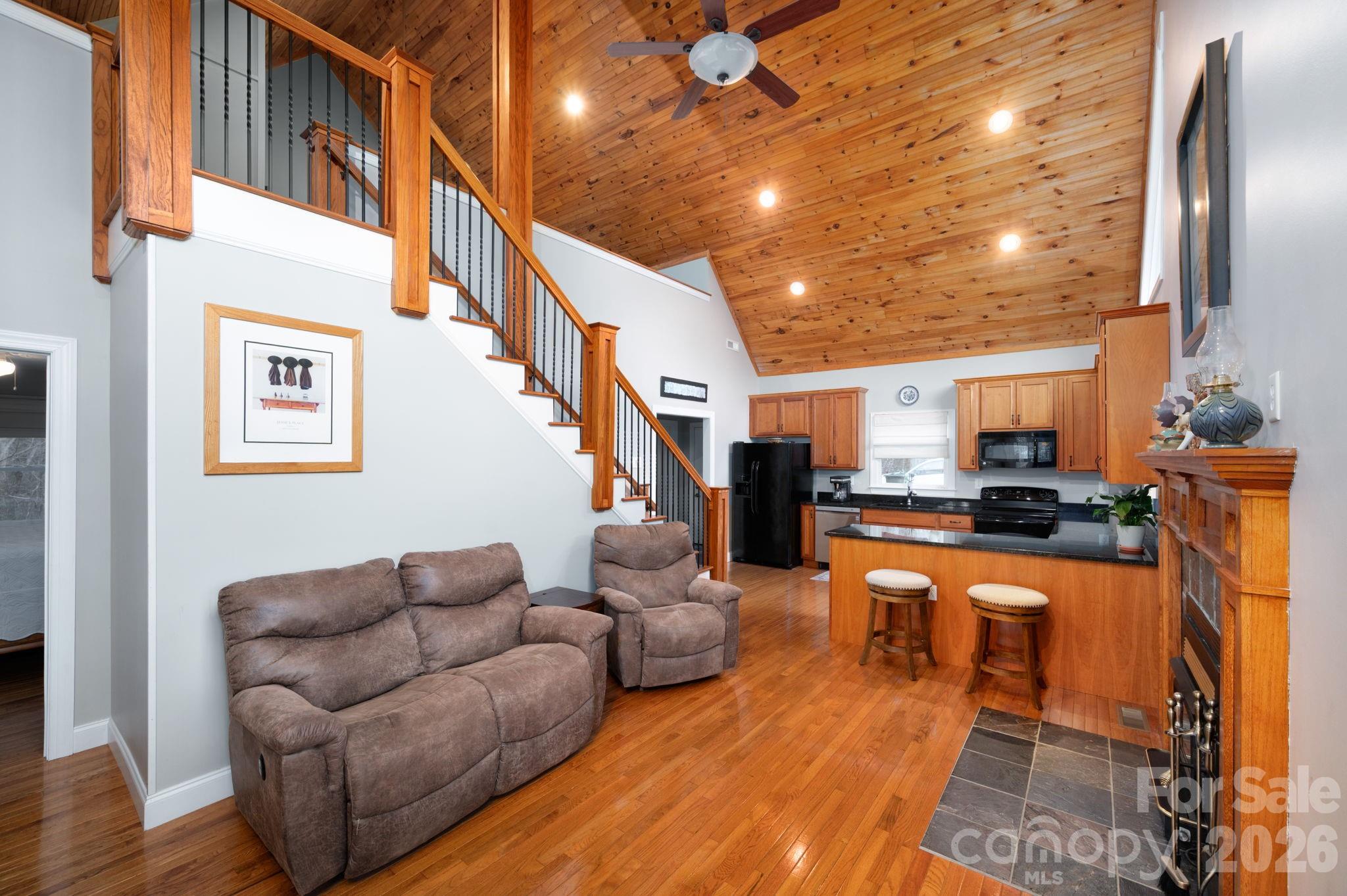 69 Heslar Way Marshall NC 28753