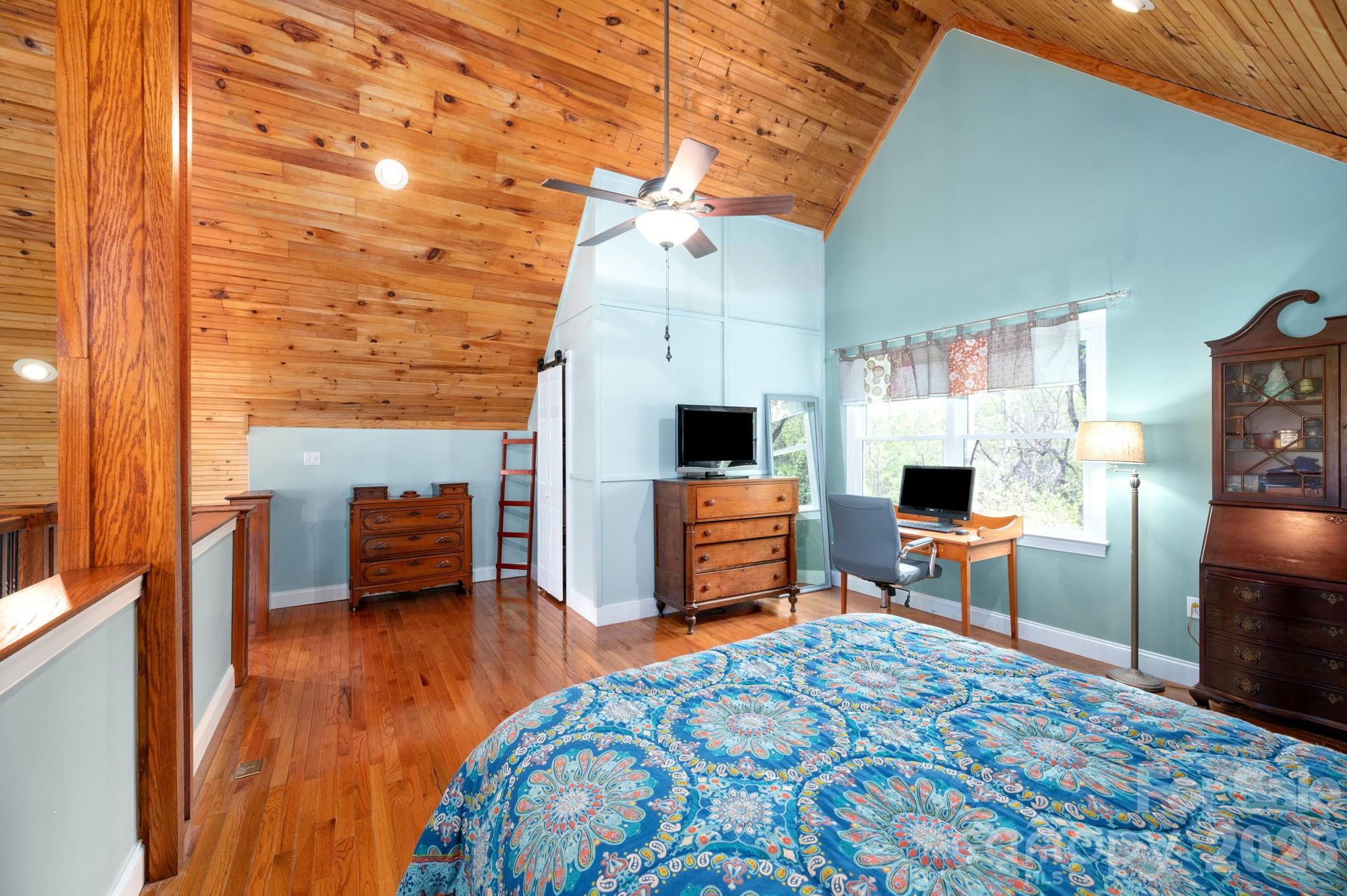 69 Heslar Way Marshall NC 28753
