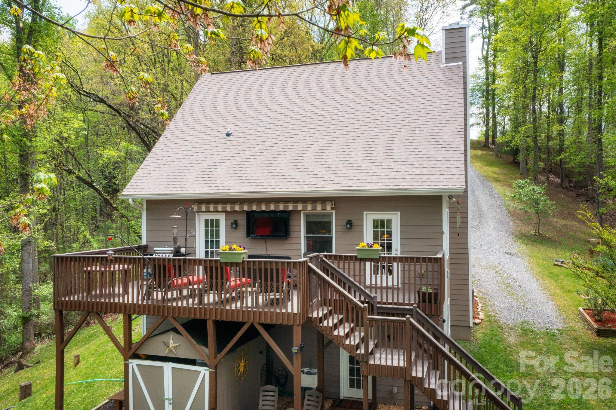 69 Heslar Way Marshall NC 28753