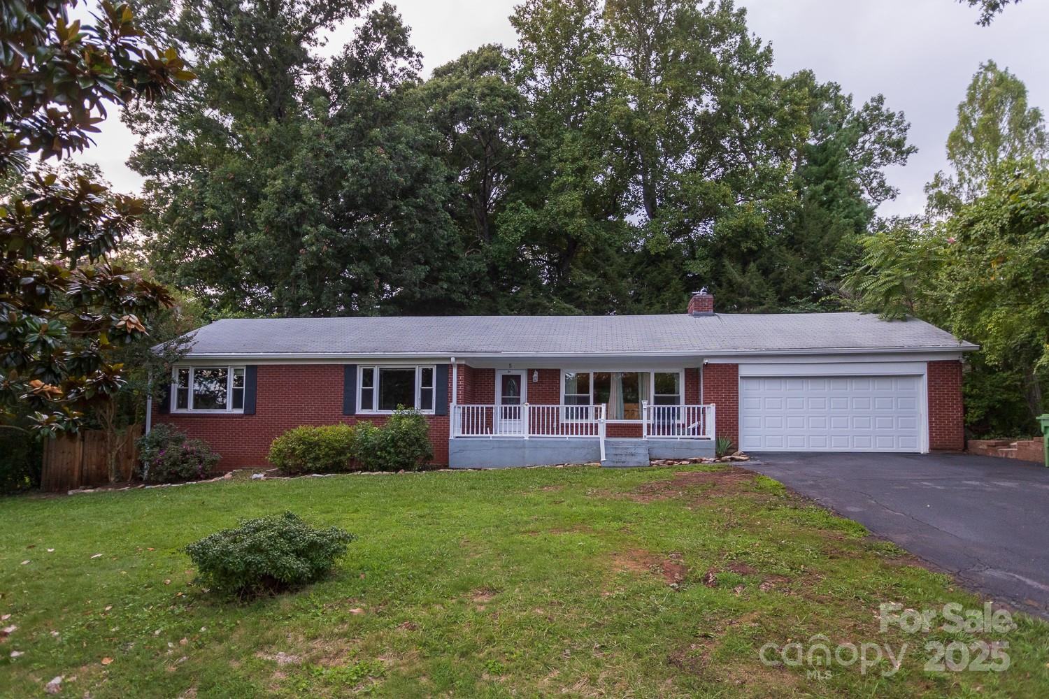 5 Fernlawn Road Asheville NC 28805