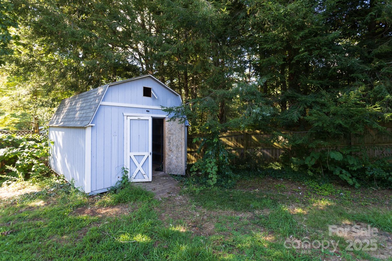 5 Fernlawn Road Asheville NC 28805