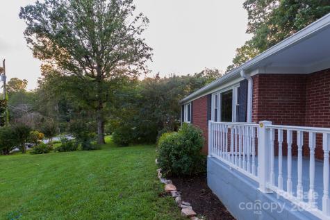 5 Fernlawn Road Asheville NC 28805
