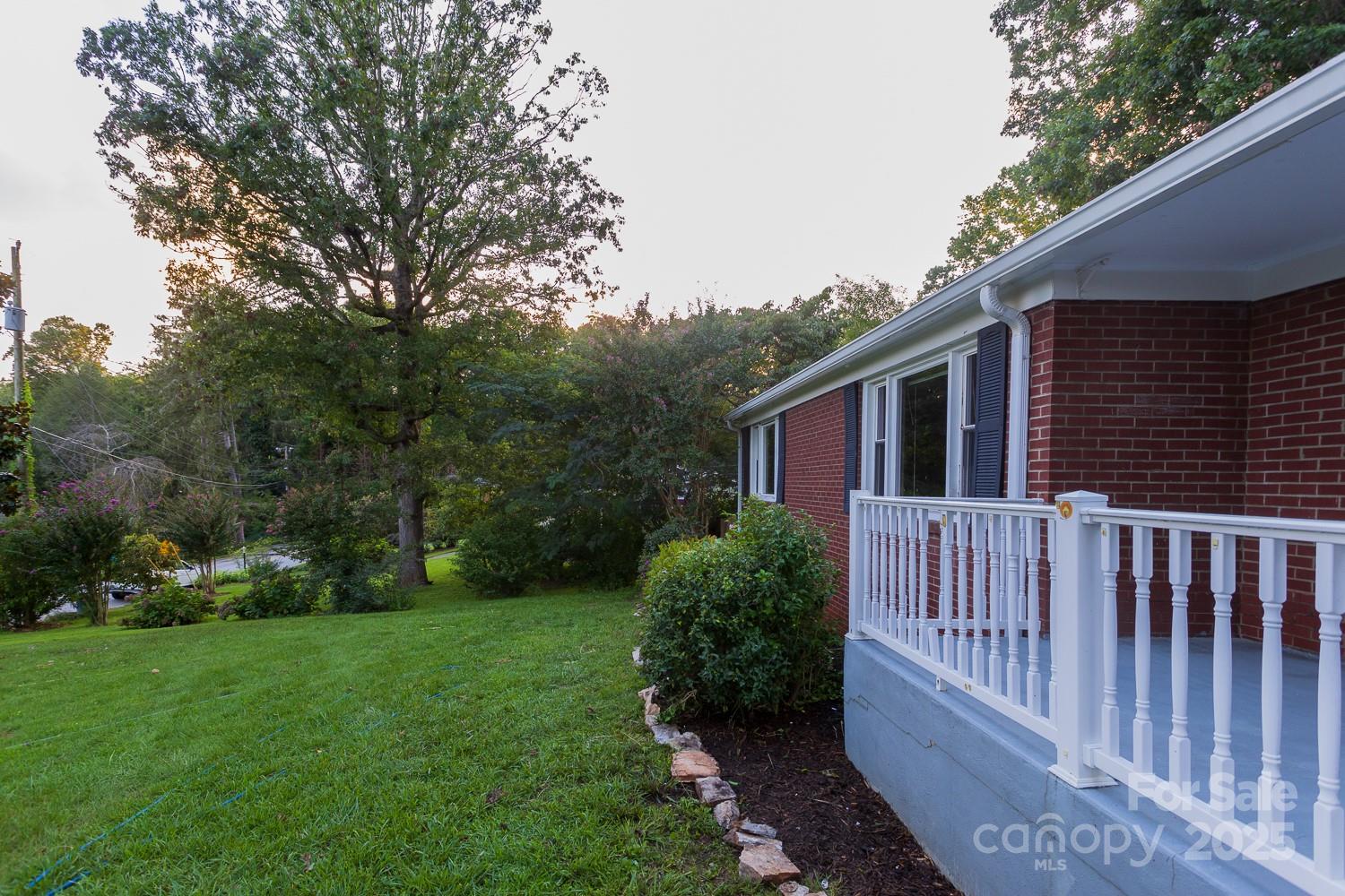 5 Fernlawn Road Asheville NC 28805