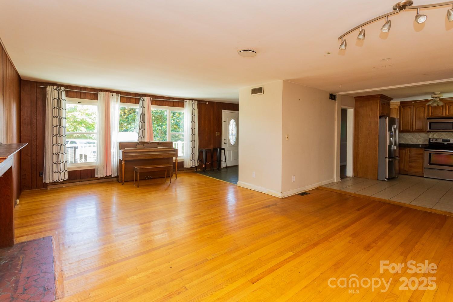 5 Fernlawn Road Asheville NC 28805