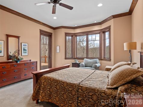 276 Stone Valley Way Hendersonville NC 28792