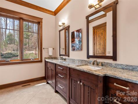 276 Stone Valley Way Hendersonville NC 28792