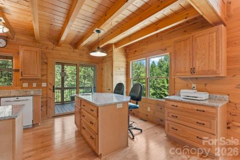 280 Hidden Lake Parkway Nebo NC 28761