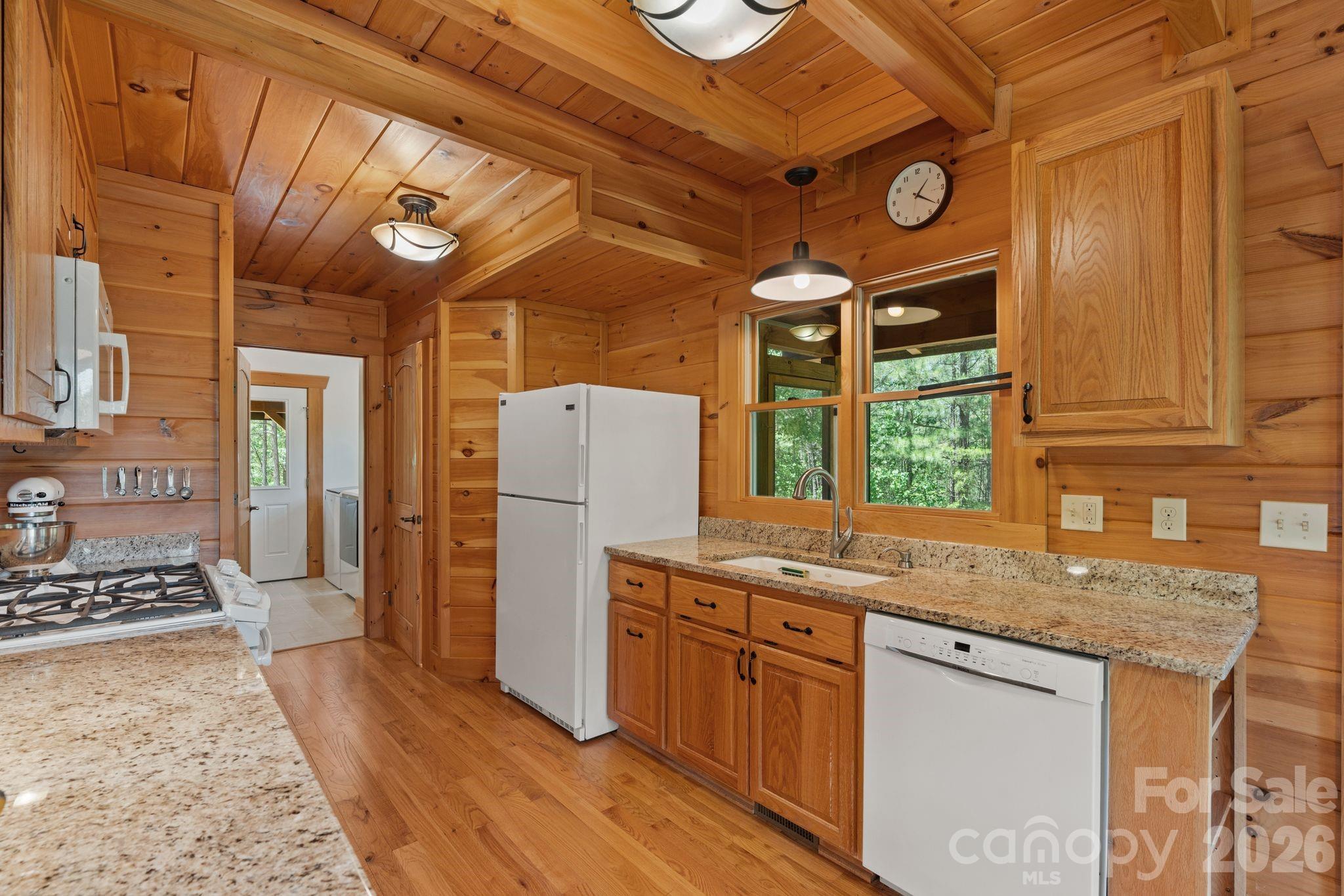 280 Hidden Lake Parkway Nebo NC 28761