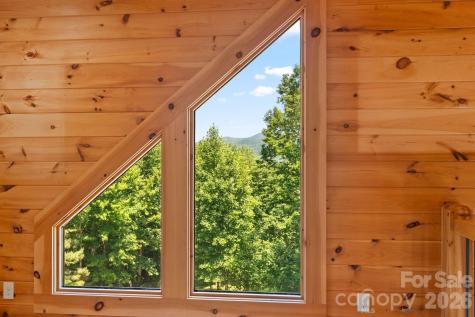 280 Hidden Lake Parkway Nebo NC 28761