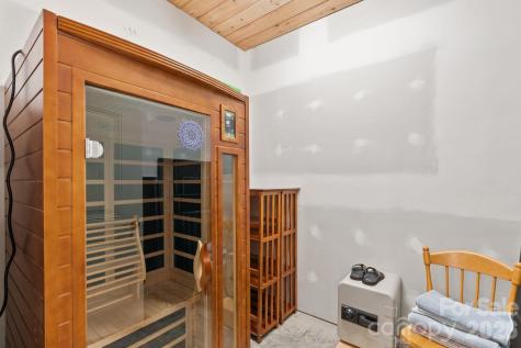 280 Hidden Lake Parkway Nebo NC 28761