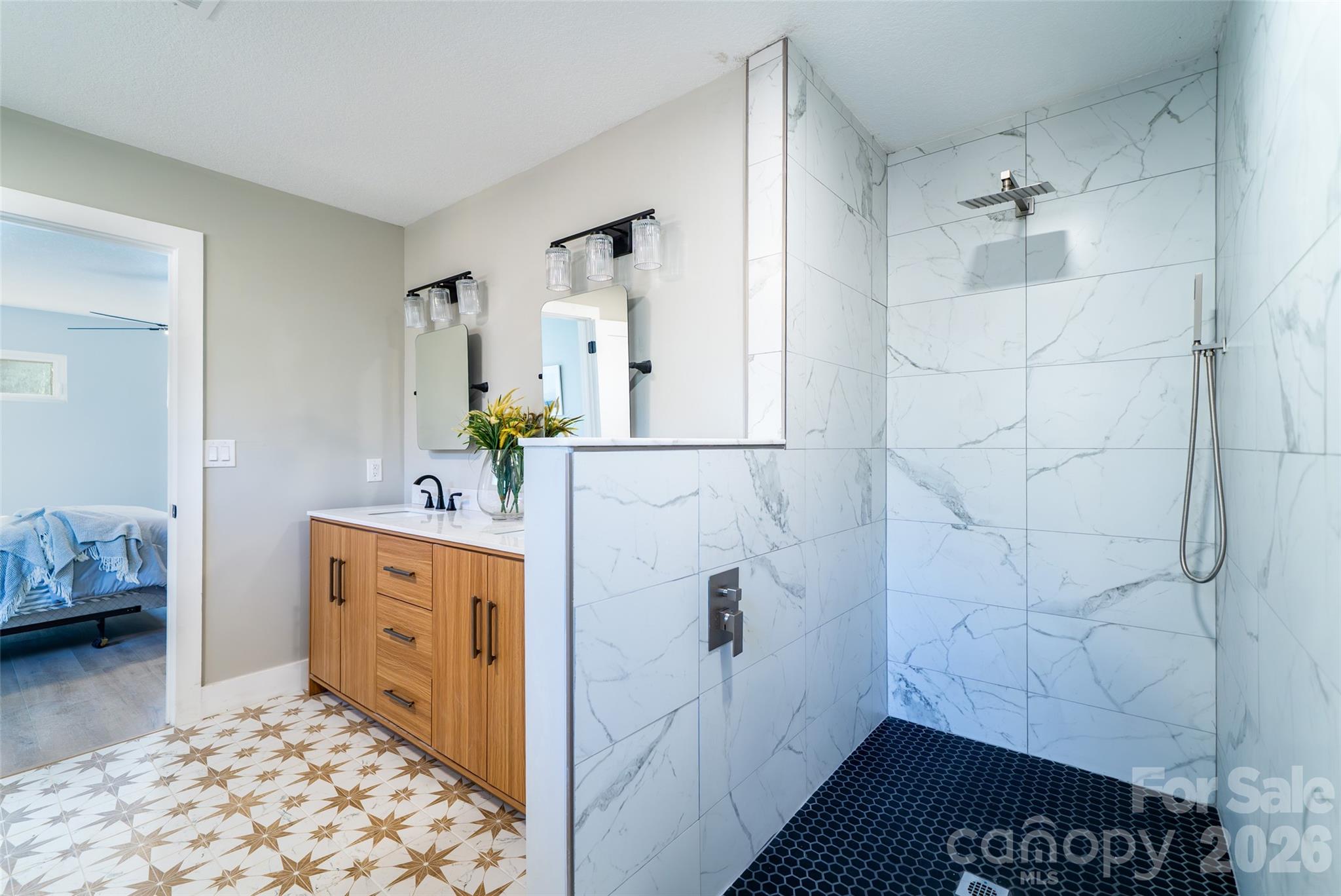 11 Twin Lakes Drive Fletcher NC 28732