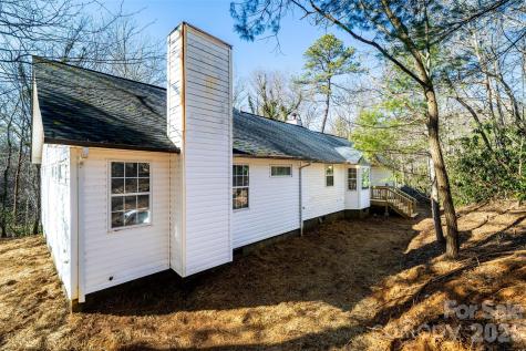 11 Twin Lakes Drive Fletcher NC 28732