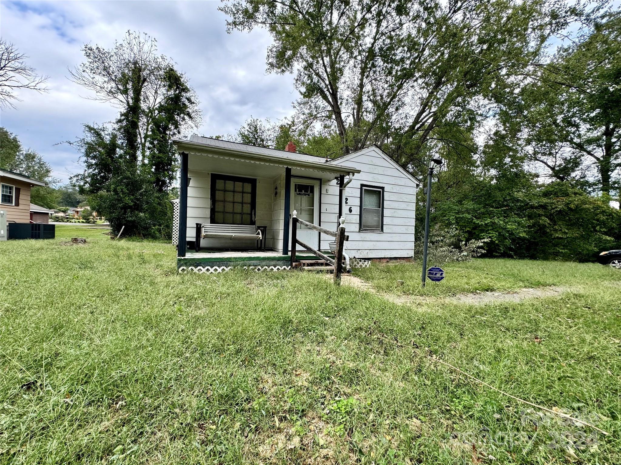 2126 W 6th Avenue Gastonia NC 28052