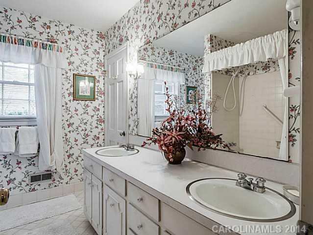 3115 Clarendon Road Charlotte NC 28211