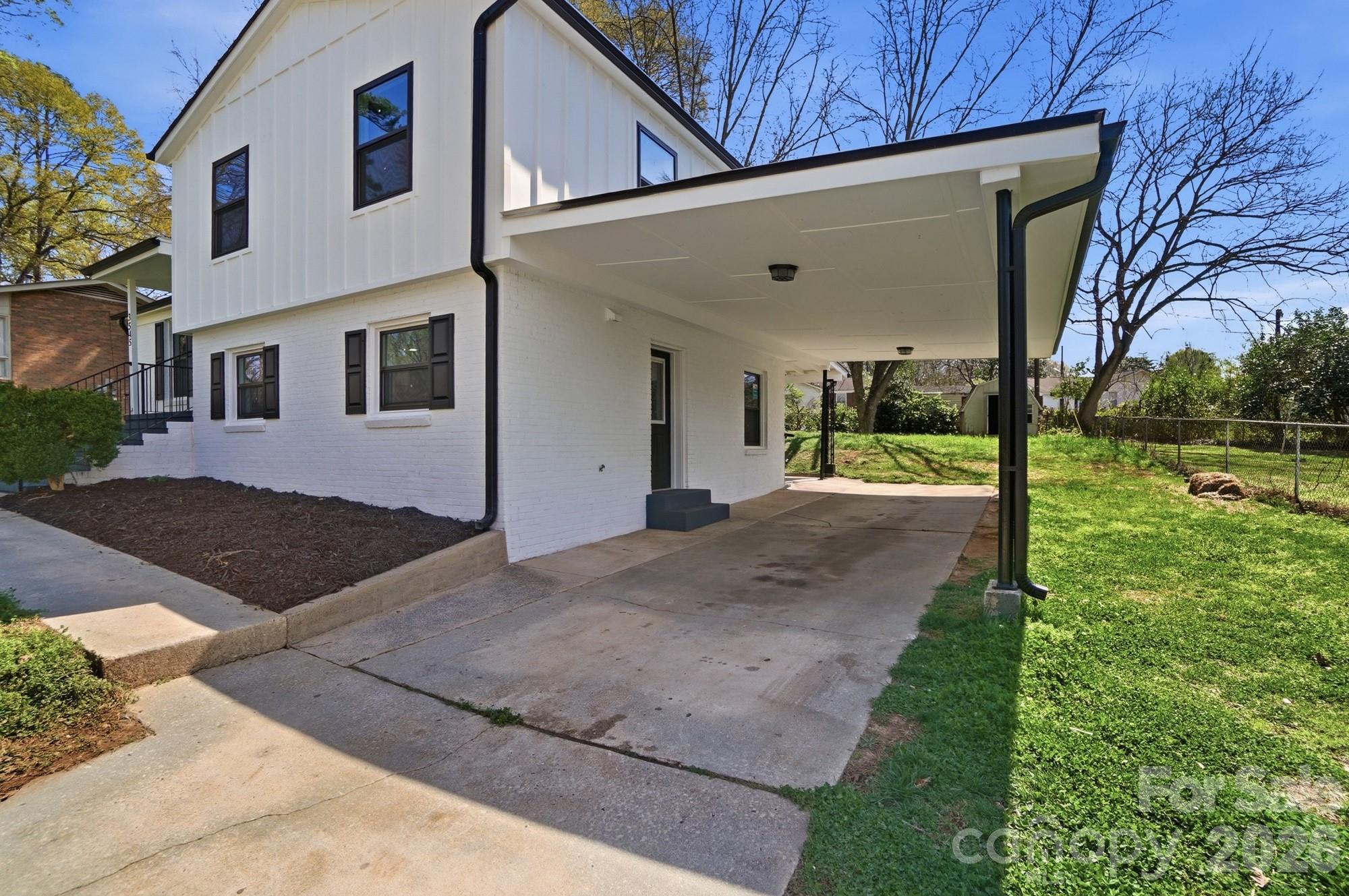 3545 Sargeant Drive Charlotte NC 28217
