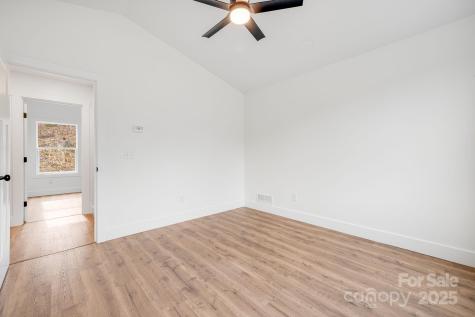 382 Holtzclaw Street Canton NC 28716