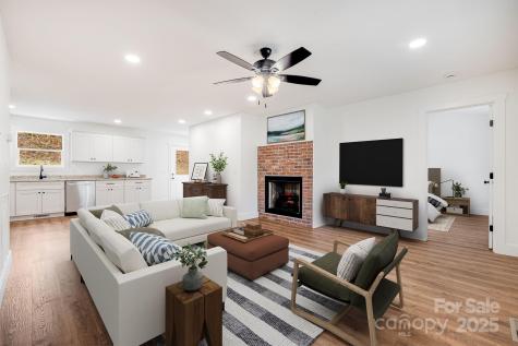 382 Holtzclaw Street Canton NC 28716