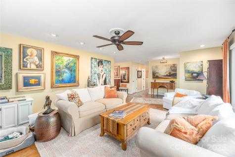 24 Woodcrest Road Asheville NC 28804