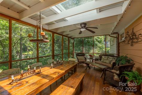 24 Woodcrest Road Asheville NC 28804