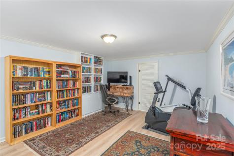 24 Woodcrest Road Asheville NC 28804