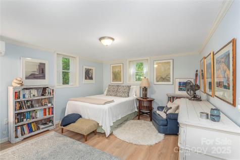 24 Woodcrest Road Asheville NC 28804