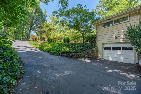 24 Woodcrest Road Asheville NC 28804
