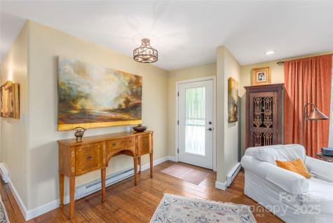 24 Woodcrest Road Asheville NC 28804