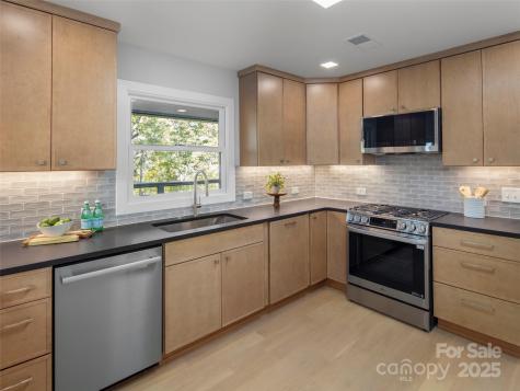 7 Kent Place Asheville NC 28804