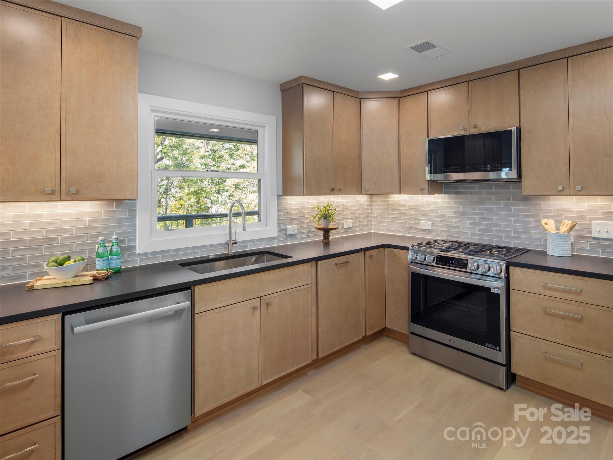 7 Kent Place Asheville NC 28804