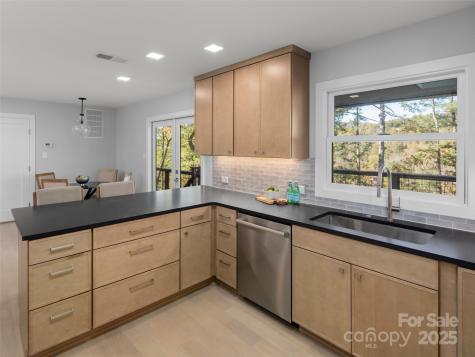 7 Kent Place Asheville NC 28804