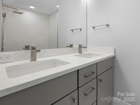 7 Kent Place Asheville NC 28804