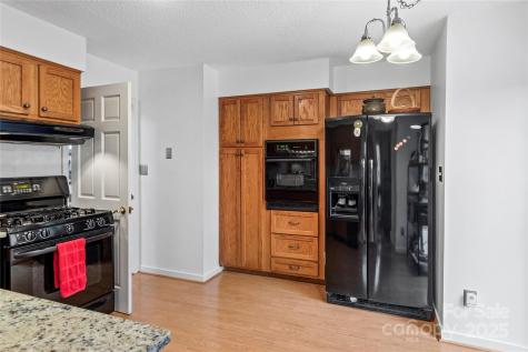224 Forest Brook Drive Winston Salem NC 27106