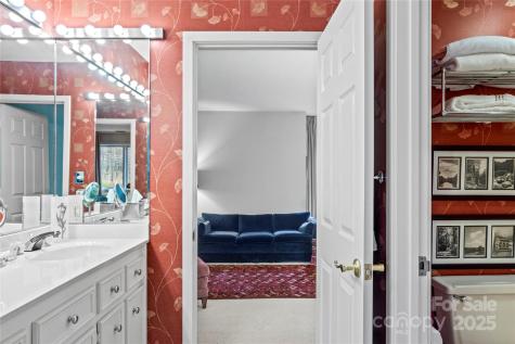 224 Forest Brook Drive Winston Salem NC 27106