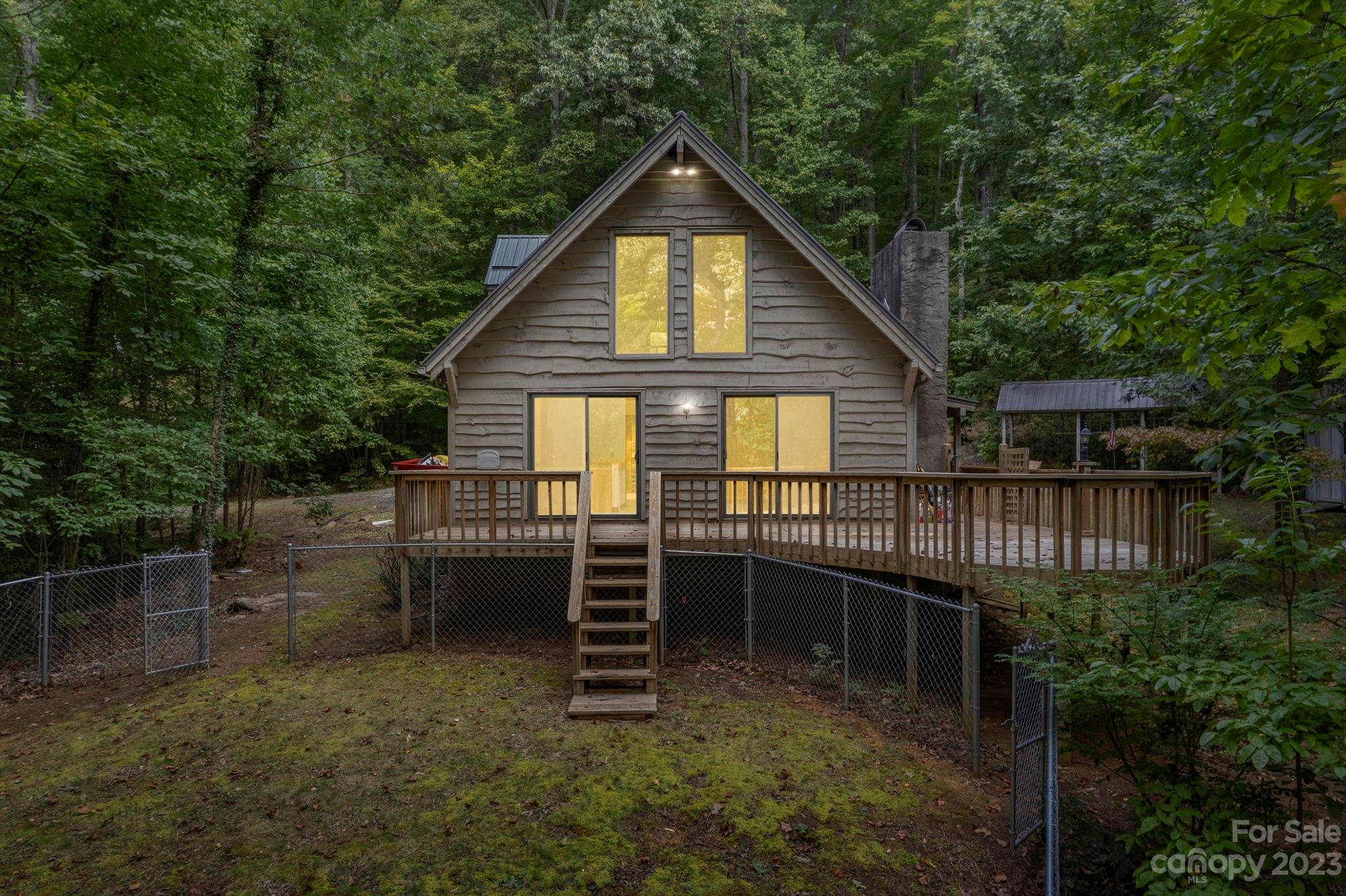 16 Leisure Lane Swannanoa NC 28778