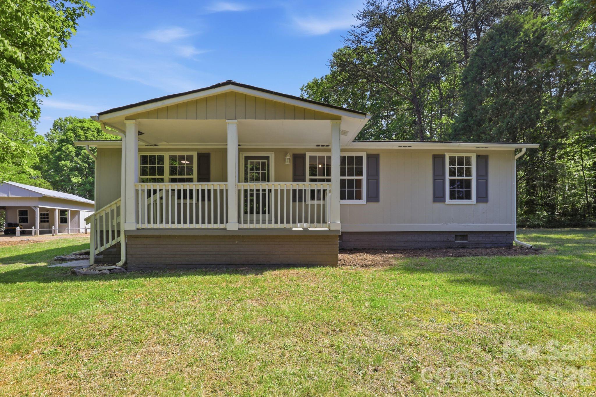 136 Woodridge Lane Mooresville NC 28115