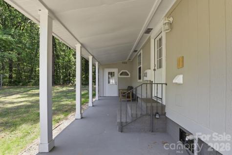 136 Woodridge Lane Mooresville NC 28115