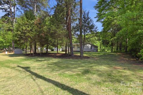 136 Woodridge Lane Mooresville NC 28115