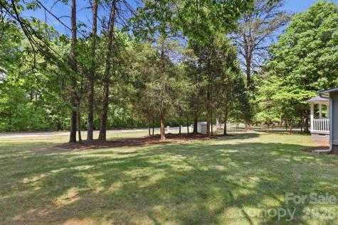 136 Woodridge Lane Mooresville NC 28115