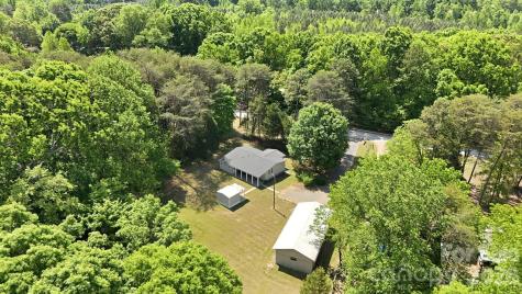 136 Woodridge Lane Mooresville NC 28115