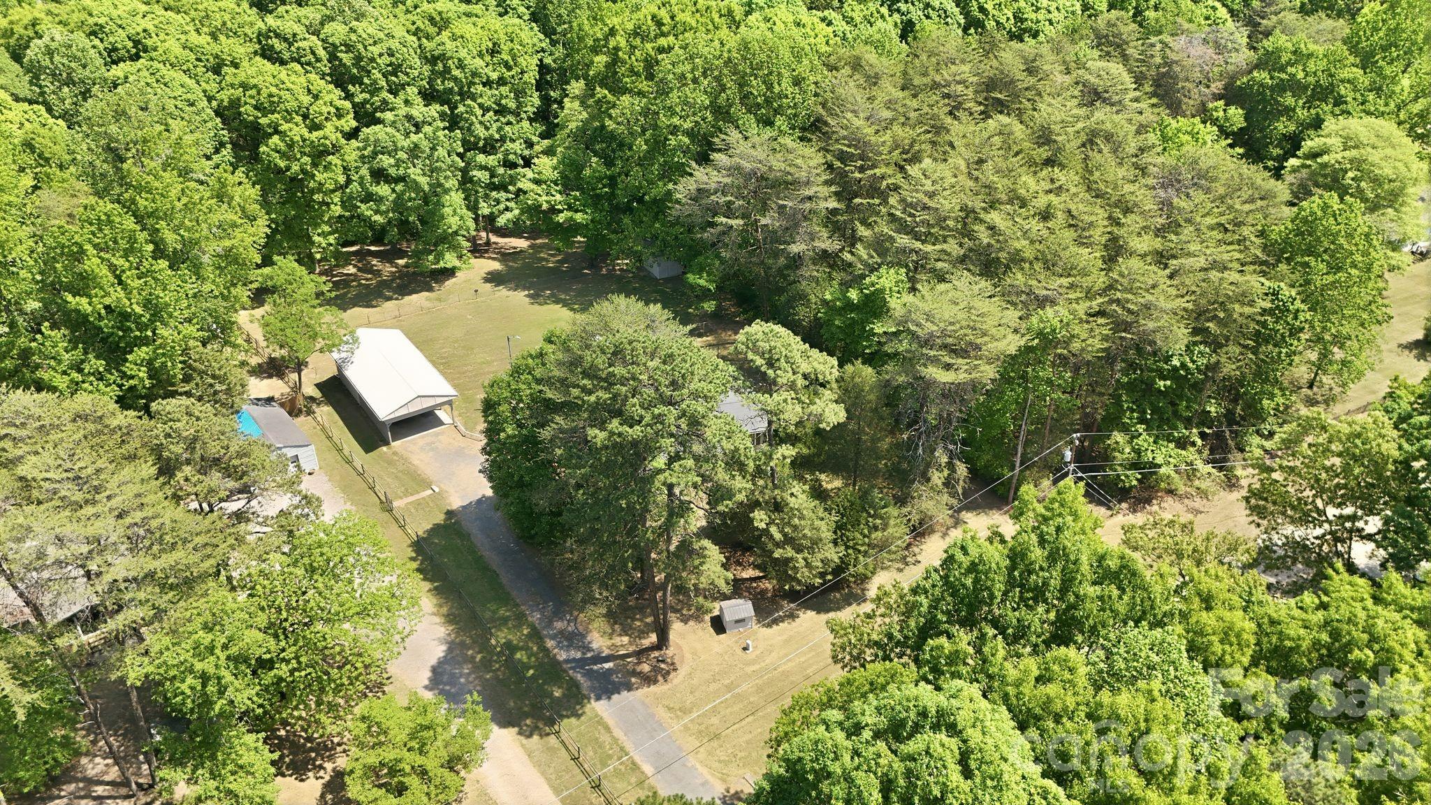 136 Woodridge Lane Mooresville NC 28115