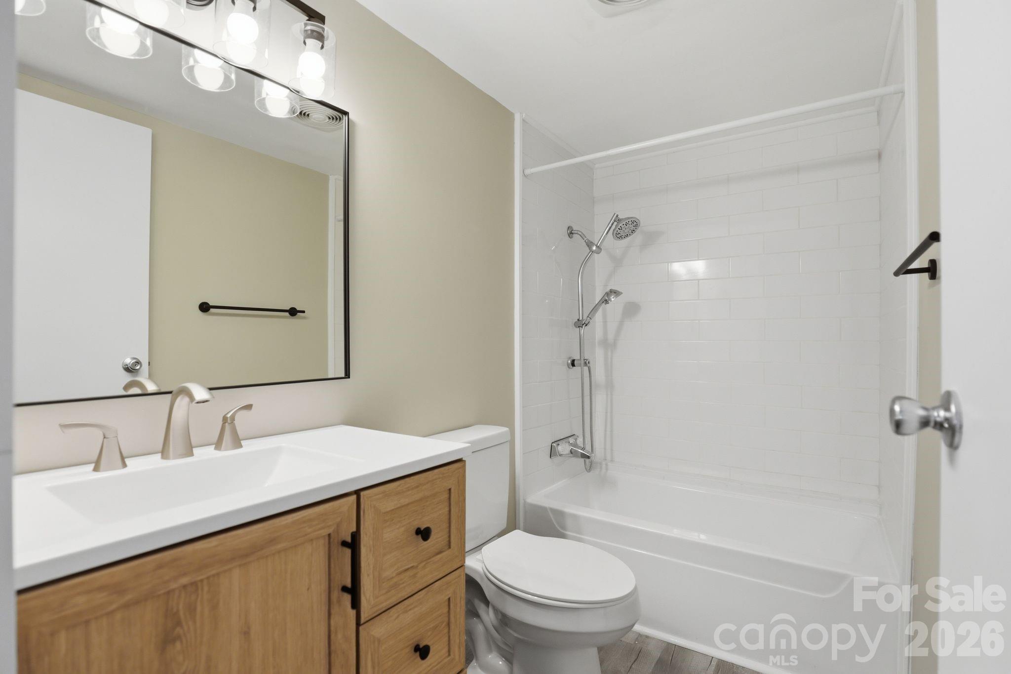 136 Woodridge Lane Mooresville NC 28115