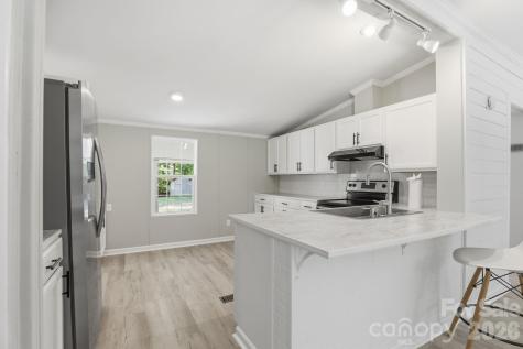 136 Woodridge Lane Mooresville NC 28115