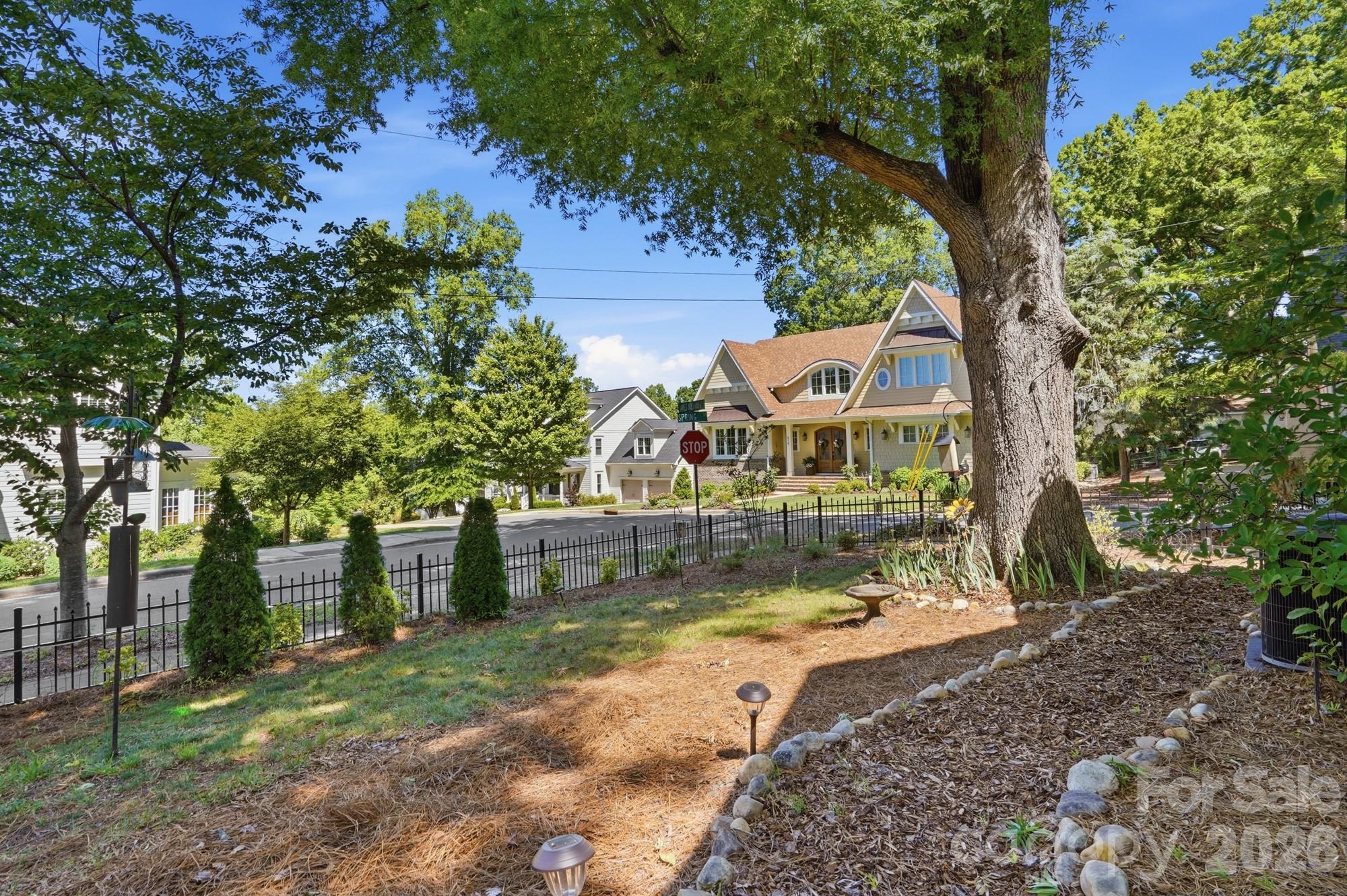 534 Spring Street Davidson NC 28036
