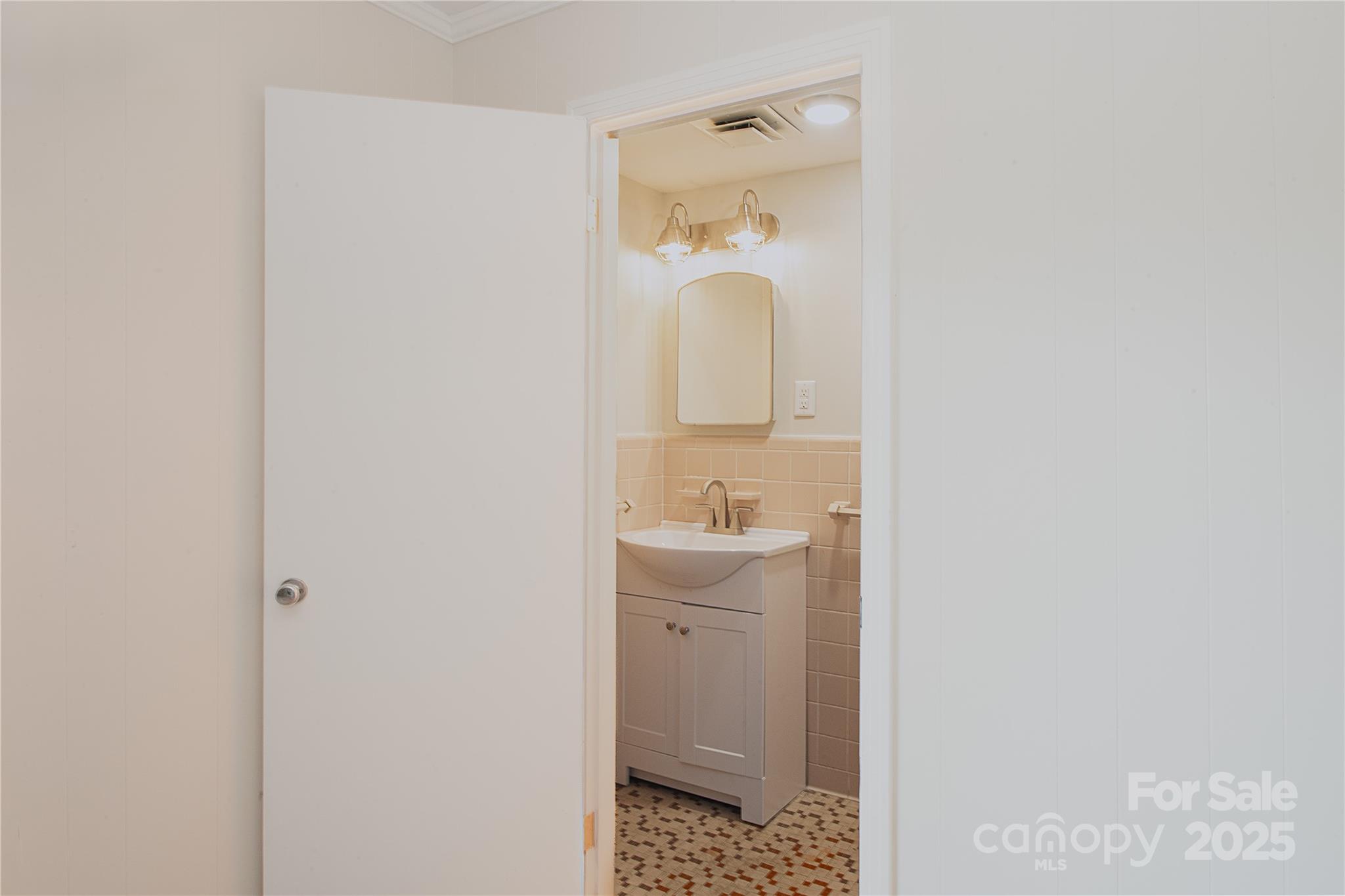 719 Avondale Avenue Albemarle NC 28001